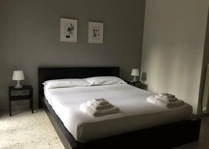 Gatto Bianco Picone 19 Affittacamere Bari