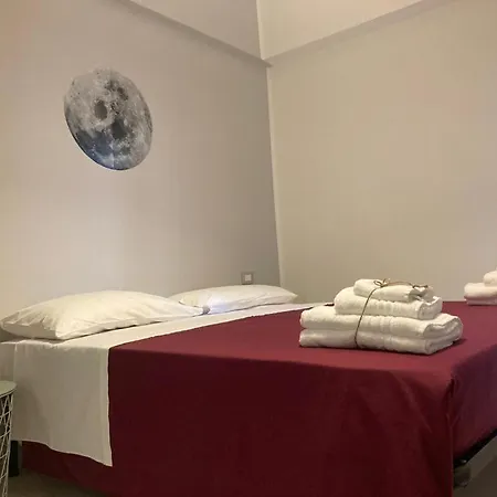 بيت ضيافة Gatto Bianco Picone 19 3*